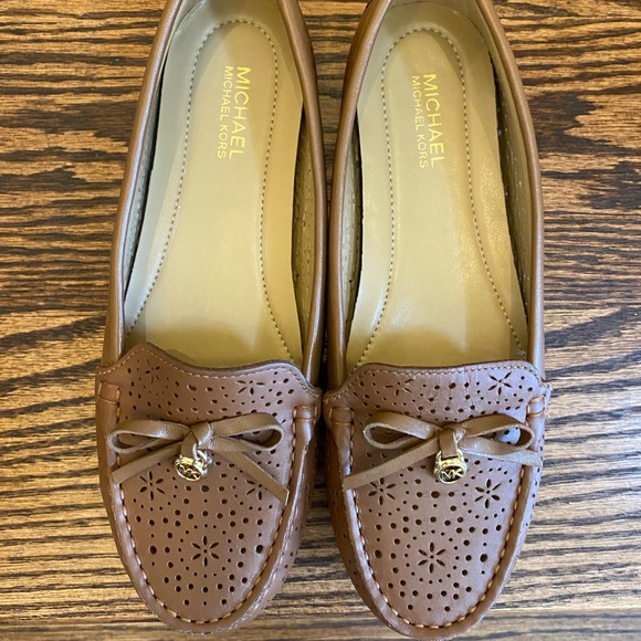 NIB MK Michael Kors Everett LUGGAGE Loafer Size 7M Perforated Leather Hazel NEW! - Picture 3 of 13